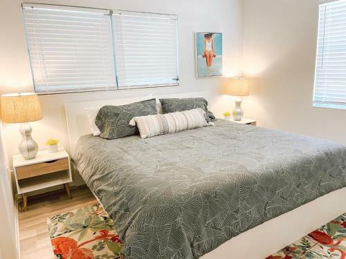 Venice Island - Dog Friendly - Walk To Beach - Work Ready