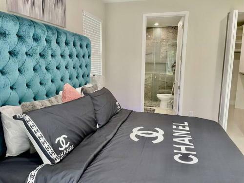 **new**gorgeous 3bedroom Minutes From Beach
