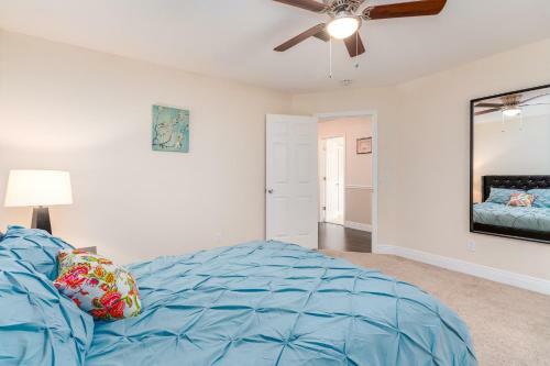 Beautiful Completely Remodeled Home Minutes To Downtown
