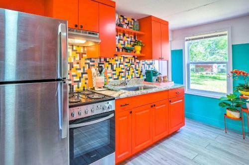 Eclectic Tampa Home Less Than 4 Mi To Busch Gardens!