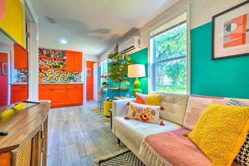 Eclectic Tampa Home Less Than 4 Mi To Busch Gardens!