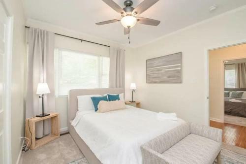 Renovated Spacious Home - Sleeps 9