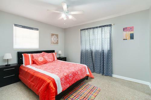 Charming Cozy Cottage In South Tampa
