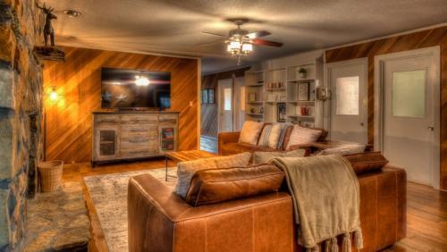 Lakeshore Lodge By Escape To Blue Ridge