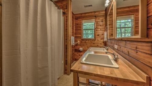Lakeshore Lodge By Escape To Blue Ridge