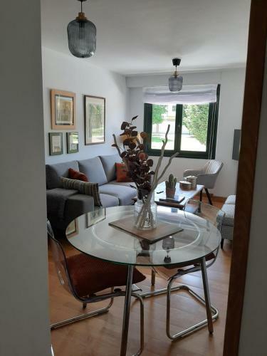 Apartamento El �eru. En Zona Verde Y Junto Al Mar.