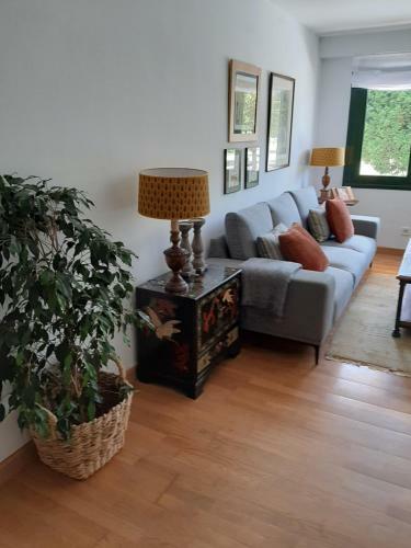 Apartamento El �eru. En Zona Verde Y Junto Al Mar.