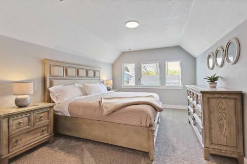 Modern & Luxurious Private 3 Bedroom Boise Home