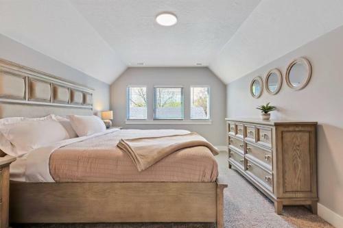 Modern & Luxurious Private 3 Bedroom Boise Home