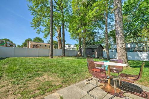 Waterfront North Beach Home About 2 Mi To Beach!