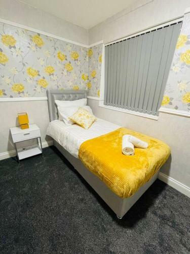 Alder House - A Modern Vibrant 4 Bedroom House