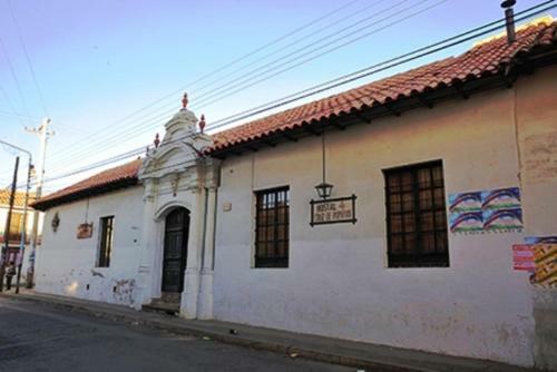 Albergue Hostal Cruz De Popay�n Sucre