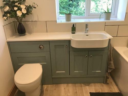 Apartamento 3 Bedroom Bungalow In Llanrhaeadr Ym