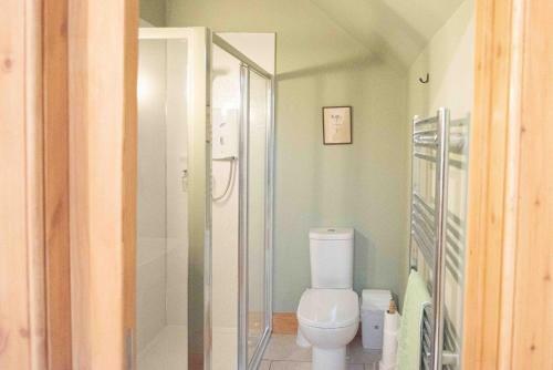 Steading Cottage - 50m From The Beach
