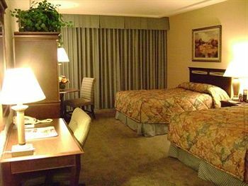 University Square Hotel
