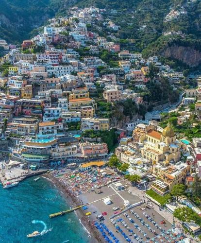 Beautiful 2-bed House In Positano Main Square Area