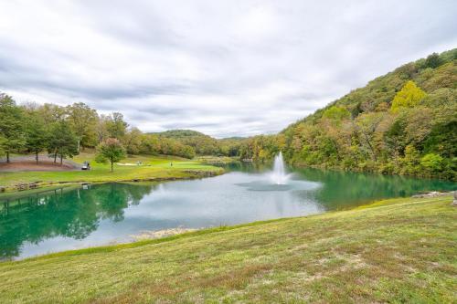 Fox Hollow Family Lodge