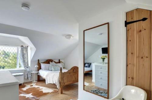 Beautiful Character Cottage, 1 Mile From The Beach
