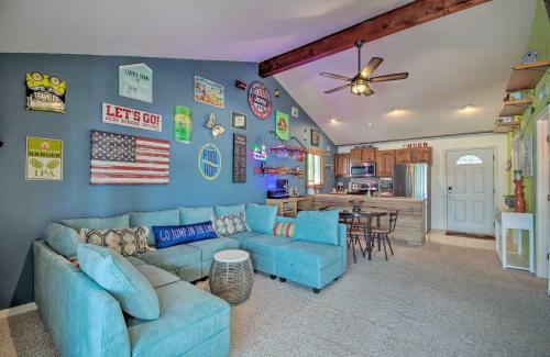 Apartamento Waterfront Condo With Deck - Bring Your Boat!