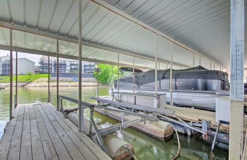 Apartamento Waterfront Condo With Deck - Bring Your Boat!