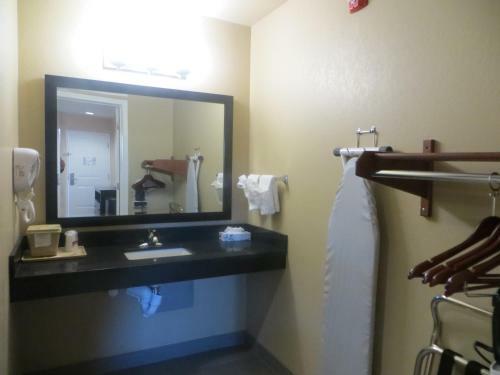 Motel Garden Inn And Suites