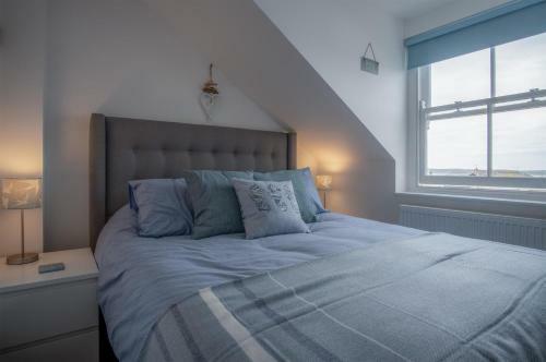 Ramsey Apartment - 2 Bedroom Apartment - Tenby