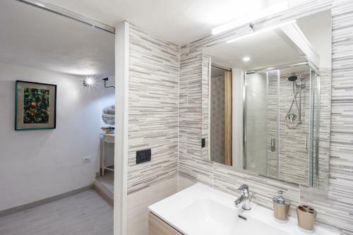 Casin� E Ariston Theatre Studio Apartment