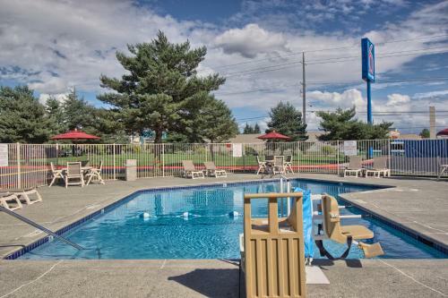 Motel 6 Everett North