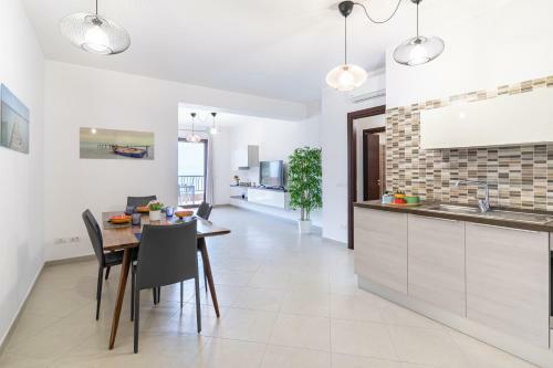 Apartamento Calipso Big Apt With Sea View, Parking & Pool