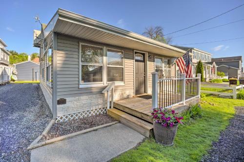 Saratoga Springs Cottage Fire Pit, Boat Dock