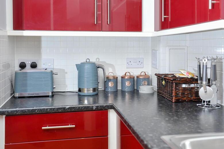 Modern Spacious Two Bedroom 2.5 Bathroom Apartment