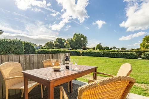 The West Bay Cottages - 2 Bedroom Cottages