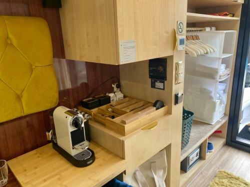 Hausboot Mit Traumlage In Travem�nde