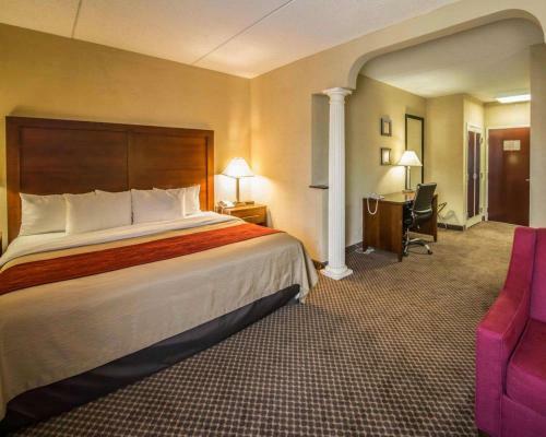 Hotel Comfort Inn & Suites