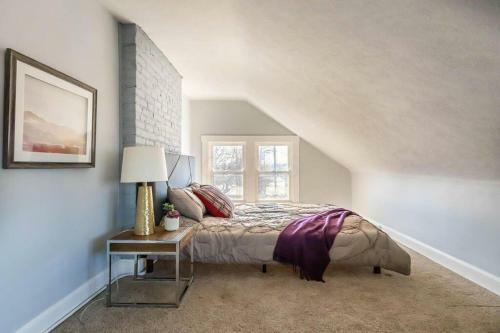 Modern, Gorgeous And Spacious Condo Living
