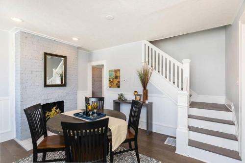Modern, Gorgeous And Spacious Condo Living