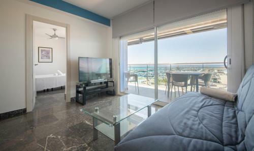 R130 Beachfront Apartment With Air Conditionner