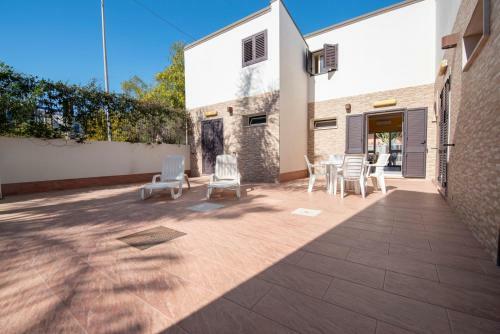 Villa Calliope Fontane Bianche Sea View Pool