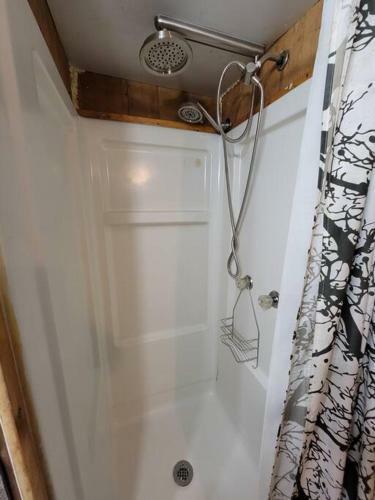 Hocking Rustic Retreat