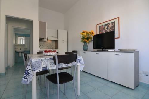 Apartamento Trilocale A 50m Dal Mare - Cod 100