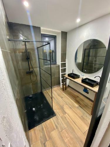 Villa Loft Modern With Garden And Pool House