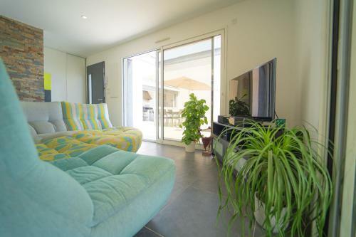 Villa Olivine By Precious Houses