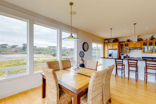 The Coquille River Retreat