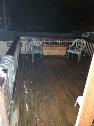 Hostal The Lakeside Overlook - Close To Everything!