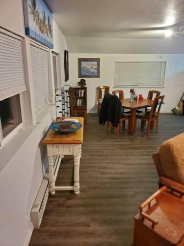 Hostal The Lakeside Overlook - Close To Everything!