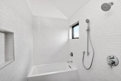 Williams Retreat Unit 1