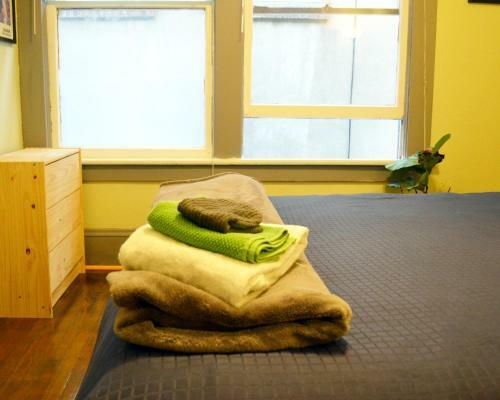 Hostal 624 Jackson Guest House