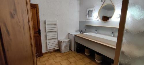 Villa / Vue � Couper Le Souffle Entre Terre Et Mer