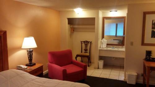 Motel Grays Harbor Inn & Suites