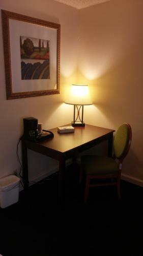 Motel Grays Harbor Inn & Suites